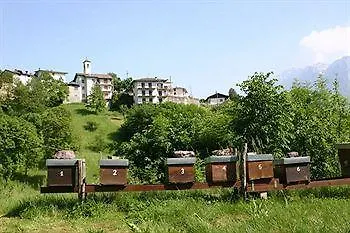 Hotel Ristorante Sassi Rossi Taceno 3*,