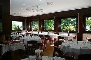 Hotel Ristorante Sassi Rossi Taceno