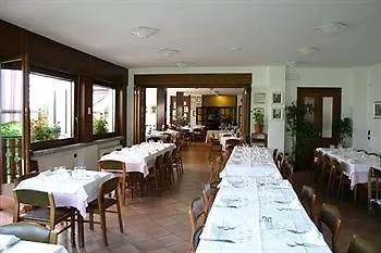 Hotel Ristorante Sassi Rossi Taceno