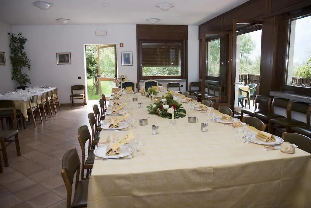 Hotel Ristorante Sassi Rossi Taceno Olaszország