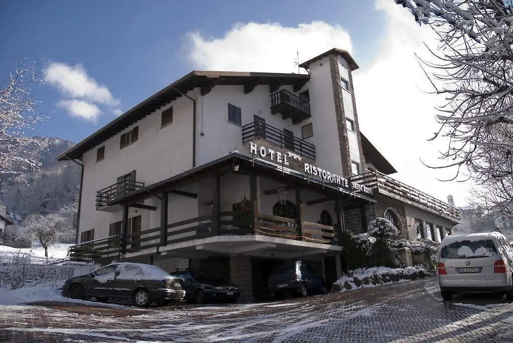 Hotel Ristorante Sassi Rossi Taceno